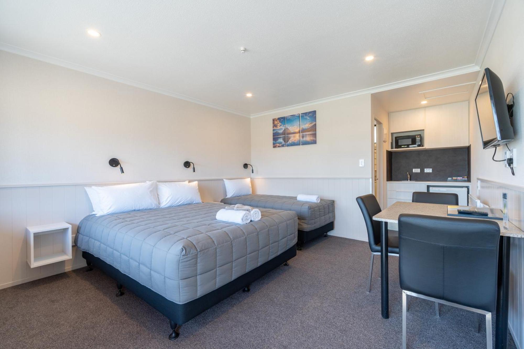 Te Anau Top 10 Holiday Park And Motels Ngoại thất bức ảnh